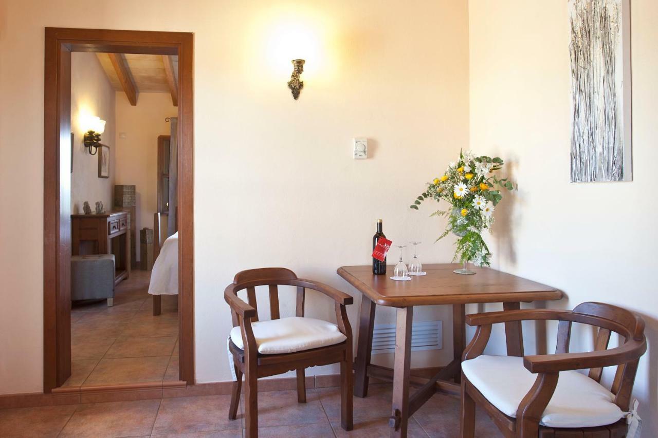 Agroturismo Es Quatre Cantons Бинисалем Экстерьер фото